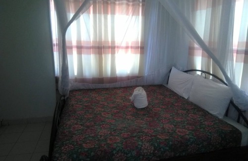 Kisumu House | Robert's Village Inn
