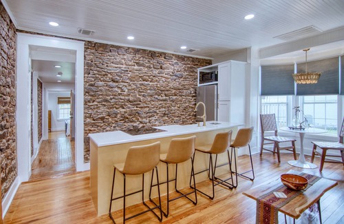 Mason House | Robin Ave. #11