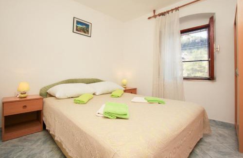 Bogomolje Apartment | Robinson Braco