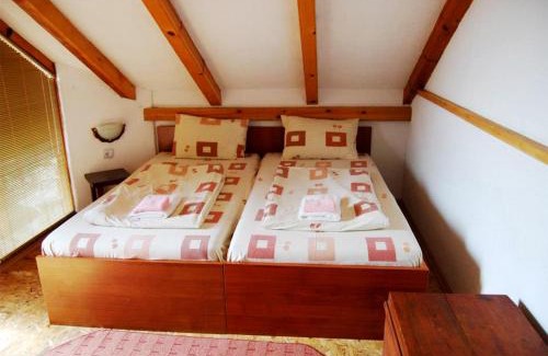 Pestani House | Robinson Sunset Guest House