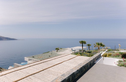 Agia Pelagia Villa | Rock Bay Villas - villa AROMA with 5 Bedrooms and Private Pool