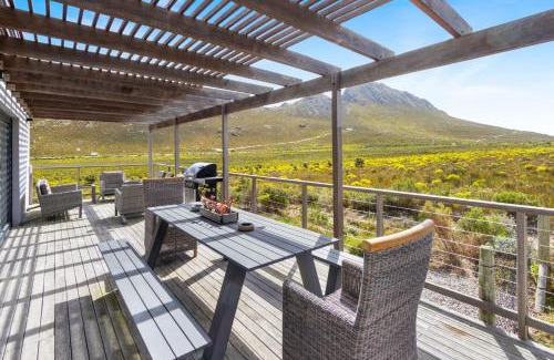 Rooiels House | Rock Jumper Country House by Host Agents