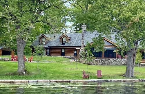 Trent Lakes House | ROCKFIREHOUSE on Big Bald Lake ,Buckhorn ON