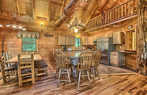 Laurelville Cabin | Rocky View Lodge - Private Lodge in Hocking Hills
