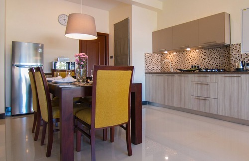 Kollupitiya Apartment | Rococo Residence