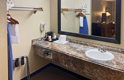 San Angelo Hotel | Rodeway Inn San Angelo South