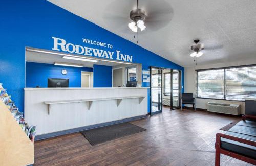 Sharonville Hotel | Rodeway Inn