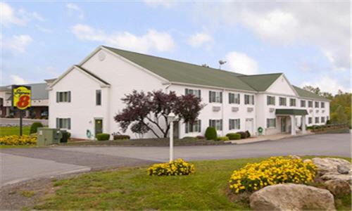 Webster Crossing Hotel | Rodeway Inn