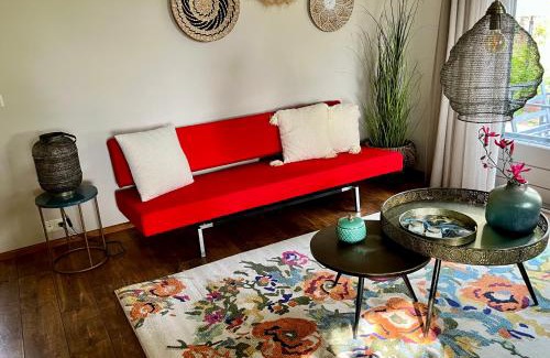 Maren-Kessel House | Roer, huisje aan de Maas