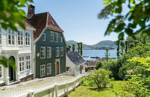 Sandviken Apartment | Rolige Omgivelser & Enkel Innsjekking I NY i 2023