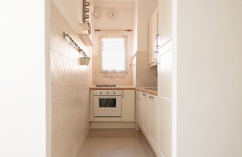 Tuscolano Apartment | Roma per te in Rome With 1 Bedrooms and 1 Bathrooms