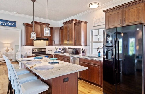 Palm Coast House | Romantic Beach Home with Heated Pool, Golf Cart
