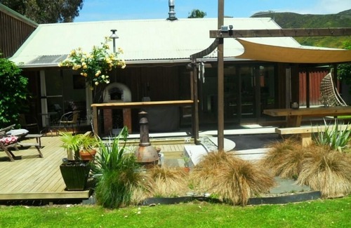 Kaikoura House | Romantic Cottage - Romantic paradise