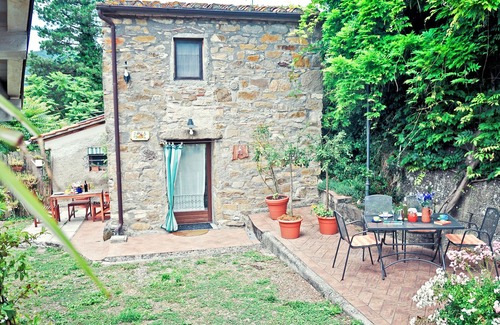 Vernio Other | Romantic cozy apartment with great view on the valley and swimming pool