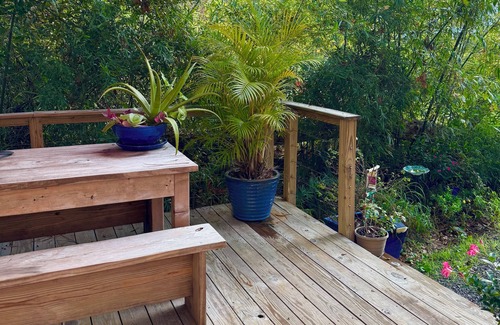 Lutz House | Romantic Glamping Tent/Tiny House Garden Retreat