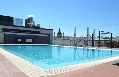 Erzsebetvaros Apartment | Romantic Home by Andrassy street with Garage and Rooftop Pool