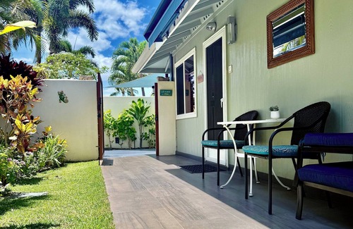 Kihei Cottage | Romantic Private Garden Cottage B&B Within Walking Distance to the Beach!