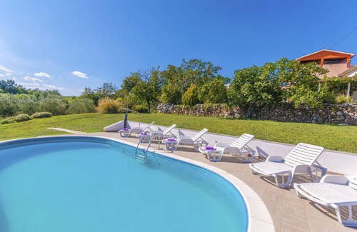 Zminj Villa | Romantic villa with pool and spektakular view