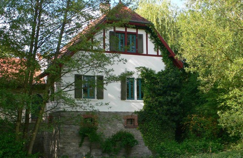 Schierstein House | Romantisches Ferienhaus Mitten in der Natur