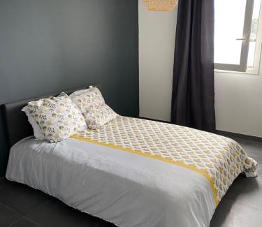 Sainte-Clotilde Apartment | ROMARINE