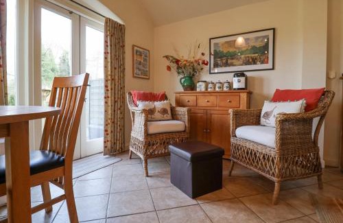 Hethel House | Romulus