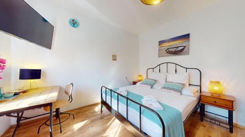 Pezinok Bed & Breakfast | Ron De Mar - ES TRENC
