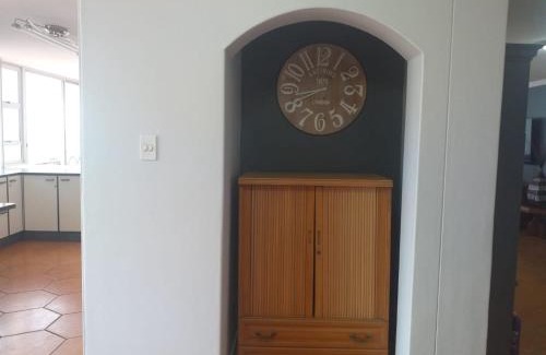 Margate Beach Apartment | Rondevoux 27