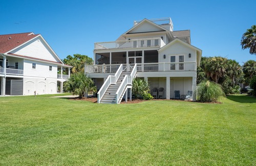 Beaufort House | Rooftop Deck w/360 views just across from beach access