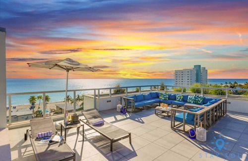 Hollywood Lakes Apartment | Rooftop Pool Hot Tub Hollywood Beach Boardwalk
