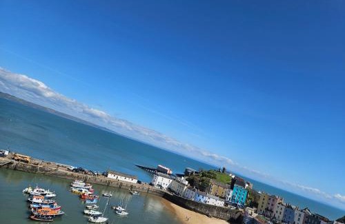 Tenby House | Rooftops
