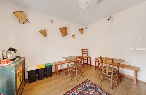 Pieve di Cadore Apartment | Room '1- Nene Cristina' with external bathroom, shared terrace, private garden and Wi-Fi