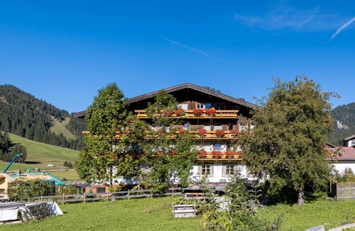 Nesselwaengle Apartment | Room '16' with Mountain View, Shared Terrace and Wi-Fi