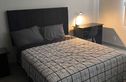 Monterrey Apartment | Room at Alojamientos Obispado.
