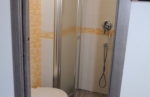 Cetara Apartment | Room 'Camera Libeccio Sea View' with Sea View, Wi-Fi and Air Conditioning
