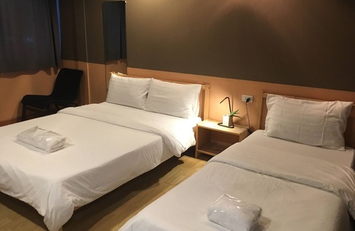 Ban Mai Hotel | Room@Doze