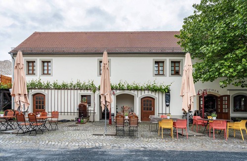 Soernewitz Apartment | Room 'Im Weinrestaurant 2' with Shared Garden and Wi-Fi