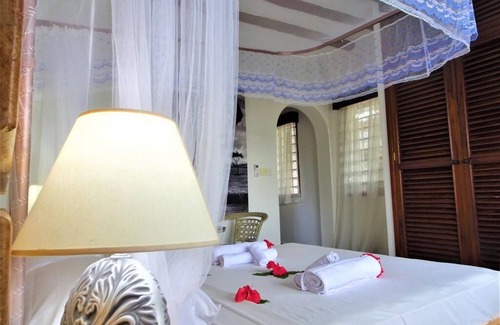 Watamu House | Room in B&B - Watamu, Nestled Between Pristine Beaches and Lush Tropical Forest