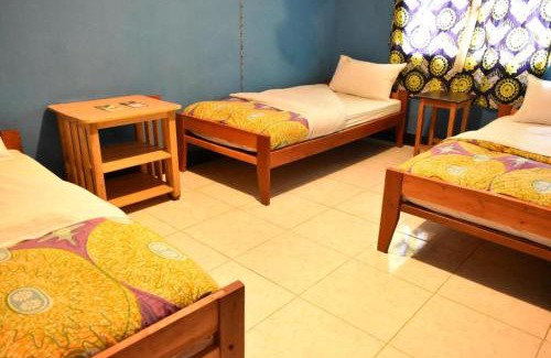 Musanze House | Room in BB - Amahoro Guest House - Triple Room with Shared Bathroom