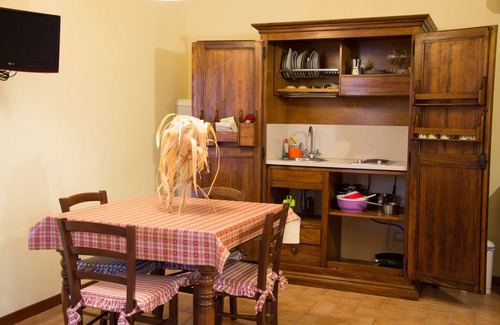 Montecarlo House | Room in Holiday House - Apartment in Farmhouse