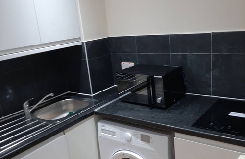 Thamesmead East House | Room in House - Aa Guest Room2
