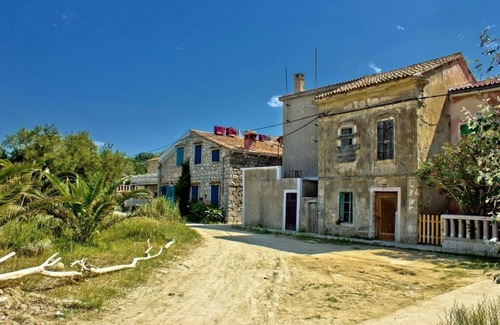 Gornje selo Bed & Breakfast | Room in Susak with Air condition, WIFI (3865-5)