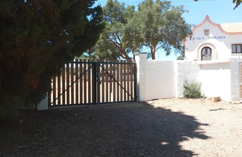 Santiago do Cacem Apartment | Room 'Quarto 2' with Shared Pool, Shared Garden and Wi-Fi