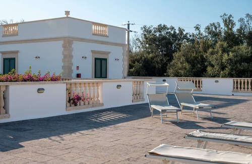 Castromediano Apartment | Room 'San Biagio - Superior 104' with Shared Pool, Wi-Fi and Air Conditioning