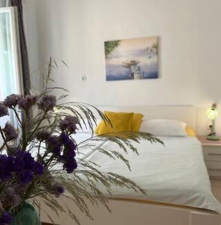 Barbat na Rabu Bed & Breakfast | Room, Seaside house Dragica