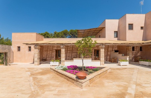 Presicce Apartment | Room 'Serena - 3' with Private Terrace, Wi-Fi and Air Conditioning