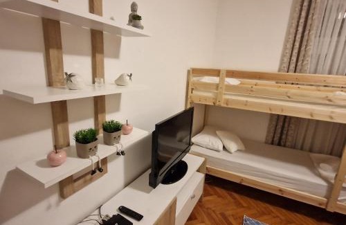 Split House | Rooms deluxe splatin