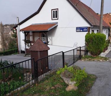 Slunj House | Rooms Modrušan
