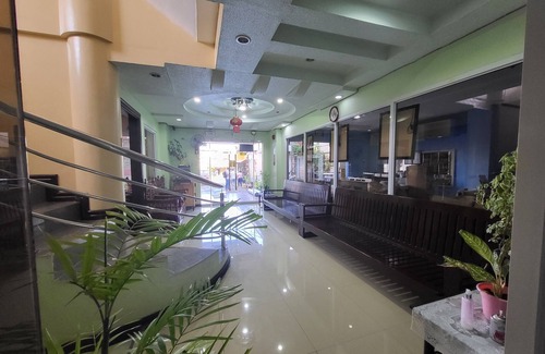 San Pedro Hotel | Rooms R Us - Voyagers Palace