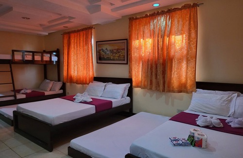 San Pedro Hotel | Rooms R Us - Voyagers Palace