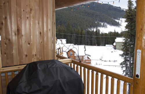 Okanagan-Similkameen Condo | Roomy Apex Mountain Ski in/Ski Out Vacation Rental